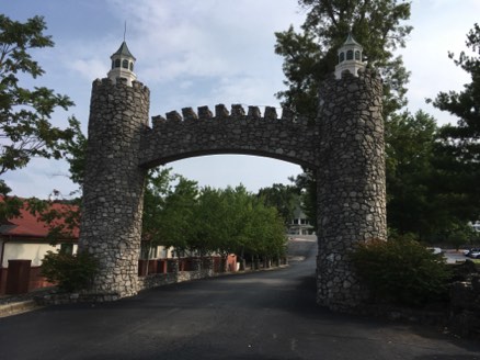 Entrance to Stone Castle Hotel in Branson, MO