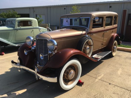 1932 S-6 Sedan
Bud Tyler 1932 S-6 Sedan
Bud Tyler