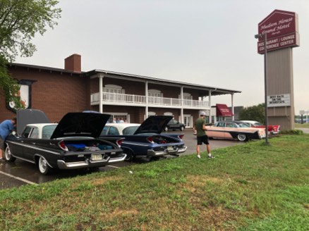 8 Cars from MN, IA and WI met at Hudson House for the start