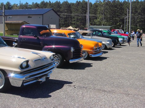 Lots of gleaming chrome Lots of gleaming chrome