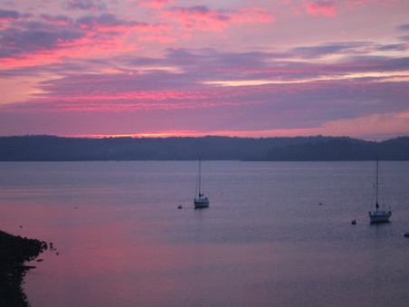 Deepening color Deepening color